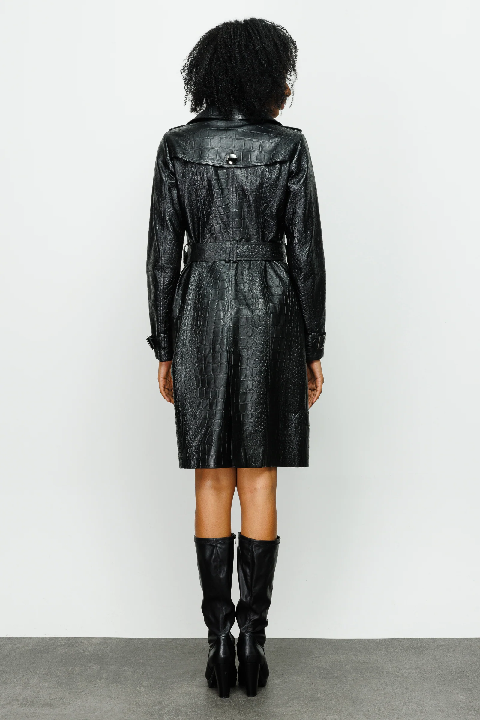 The Folcata Black Leather Women Jacket - Image 4