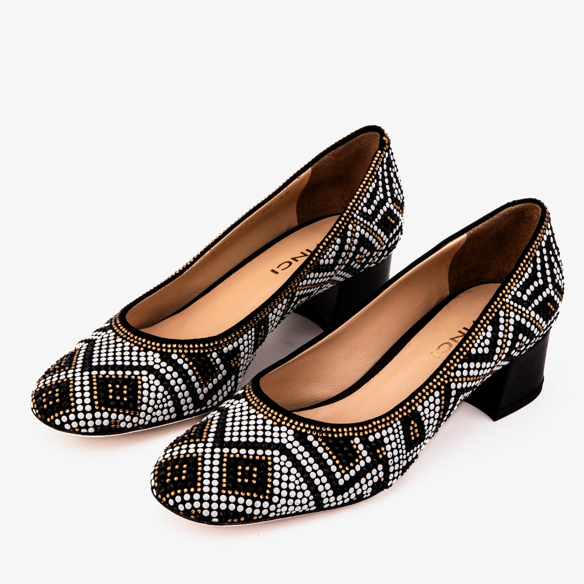 Nampula Crystal-Embellished Black Leather Women Pump - Image 5