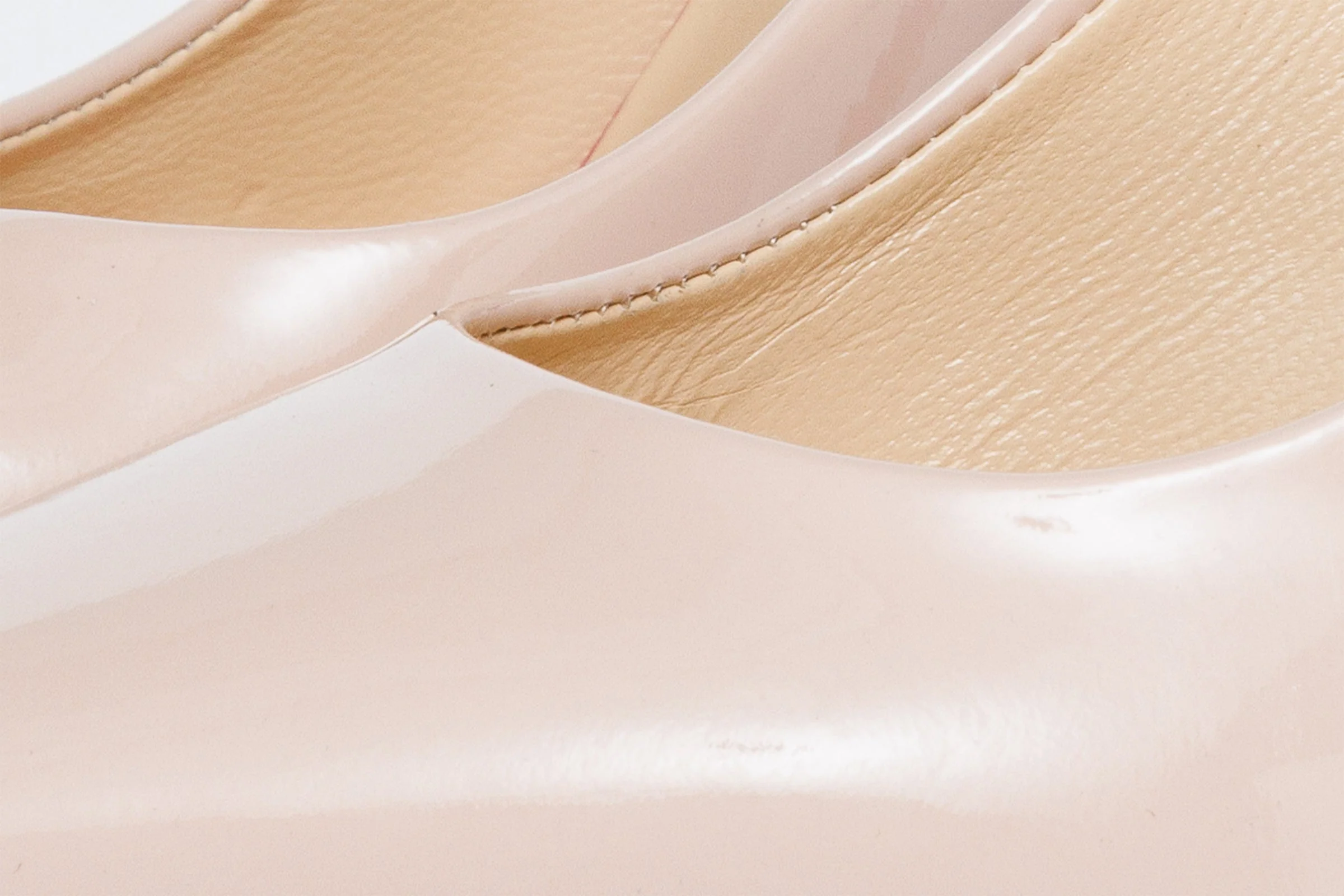 The Ege Cream Leather Pump Fuchsia Sole Women Shoe - Image 5