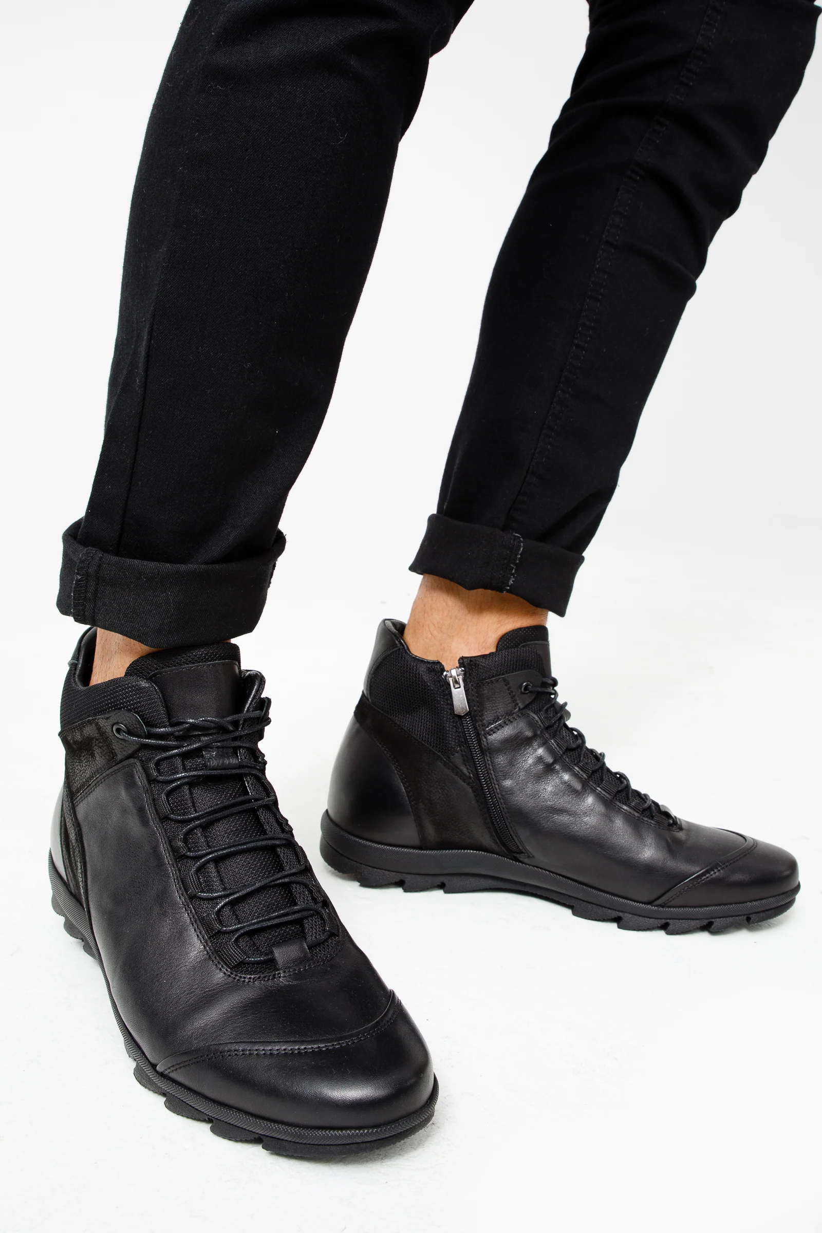 The Houston Leather Black Lace-Up Casual Men Boot with a Zipper - Image 10