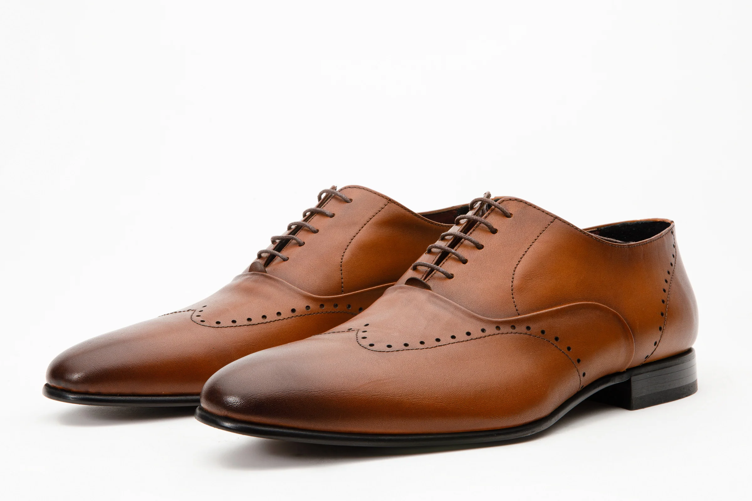 The Roma Tan Leather Wingtip Oxford Men Shoe - Image 3