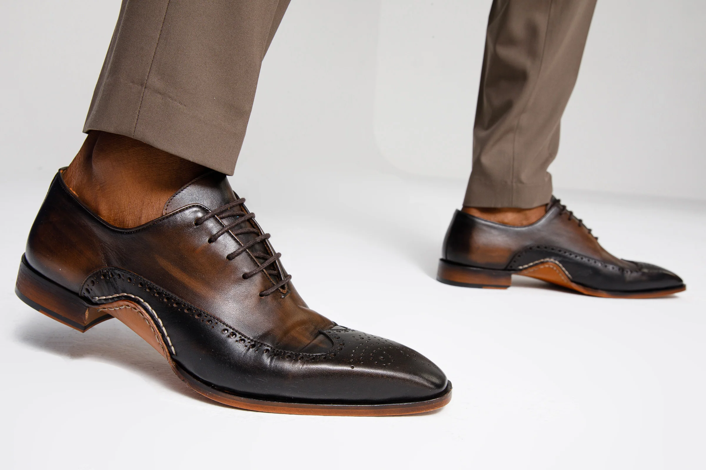 The Royal Hand Craft Black & Brown Wingtip Oxford Men Shoe - Image 12