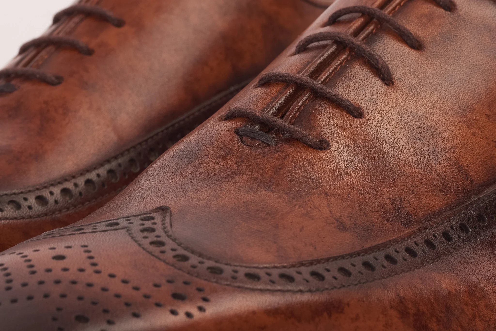 The Royal Hand Craft Brown Wingtip Oxford Men Shoe - Image 4